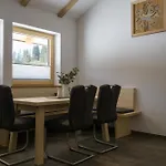 Edinger شقة سول